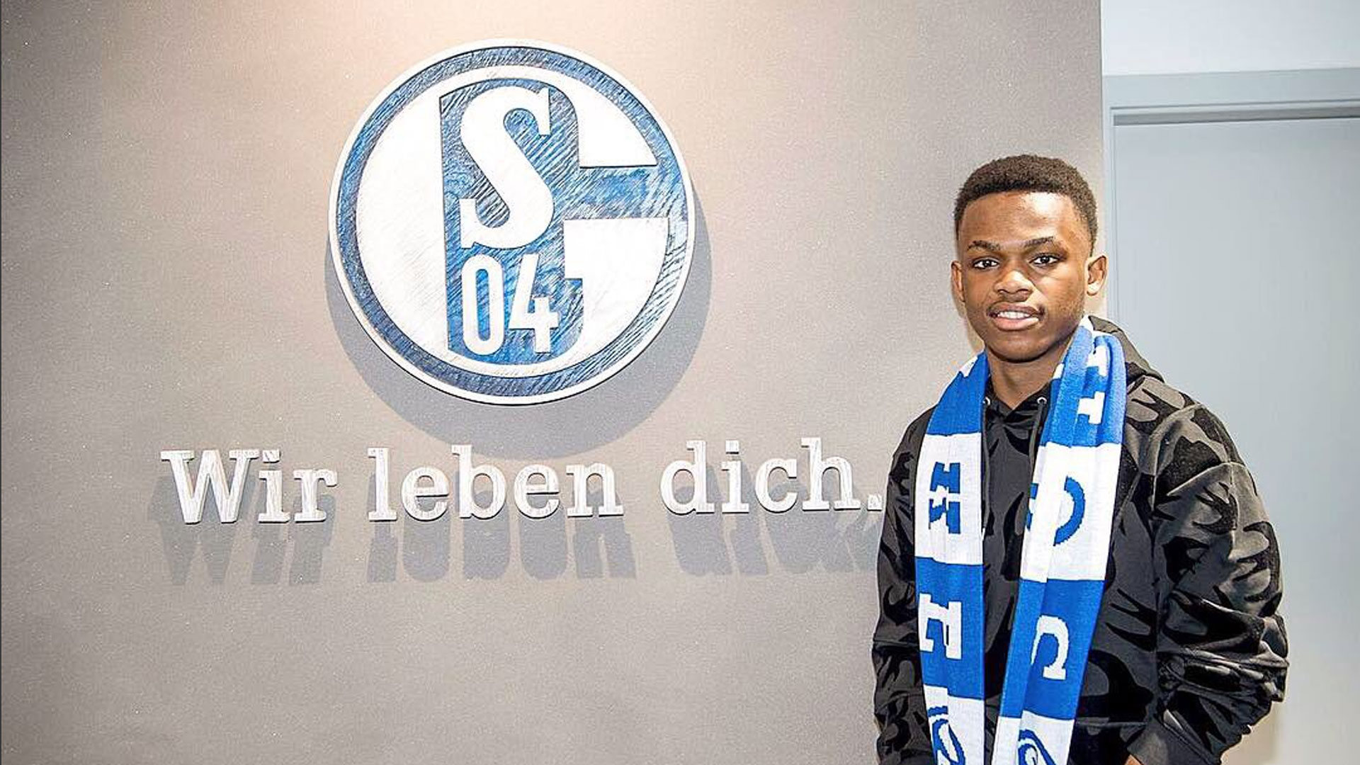 他能接触到 他能接触到